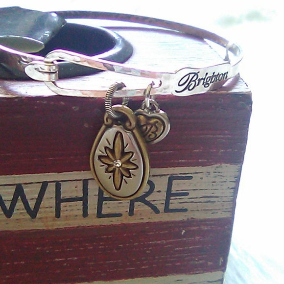 NWT/BRIGHTON BANGLE BRACELET - Picture 3 of 8